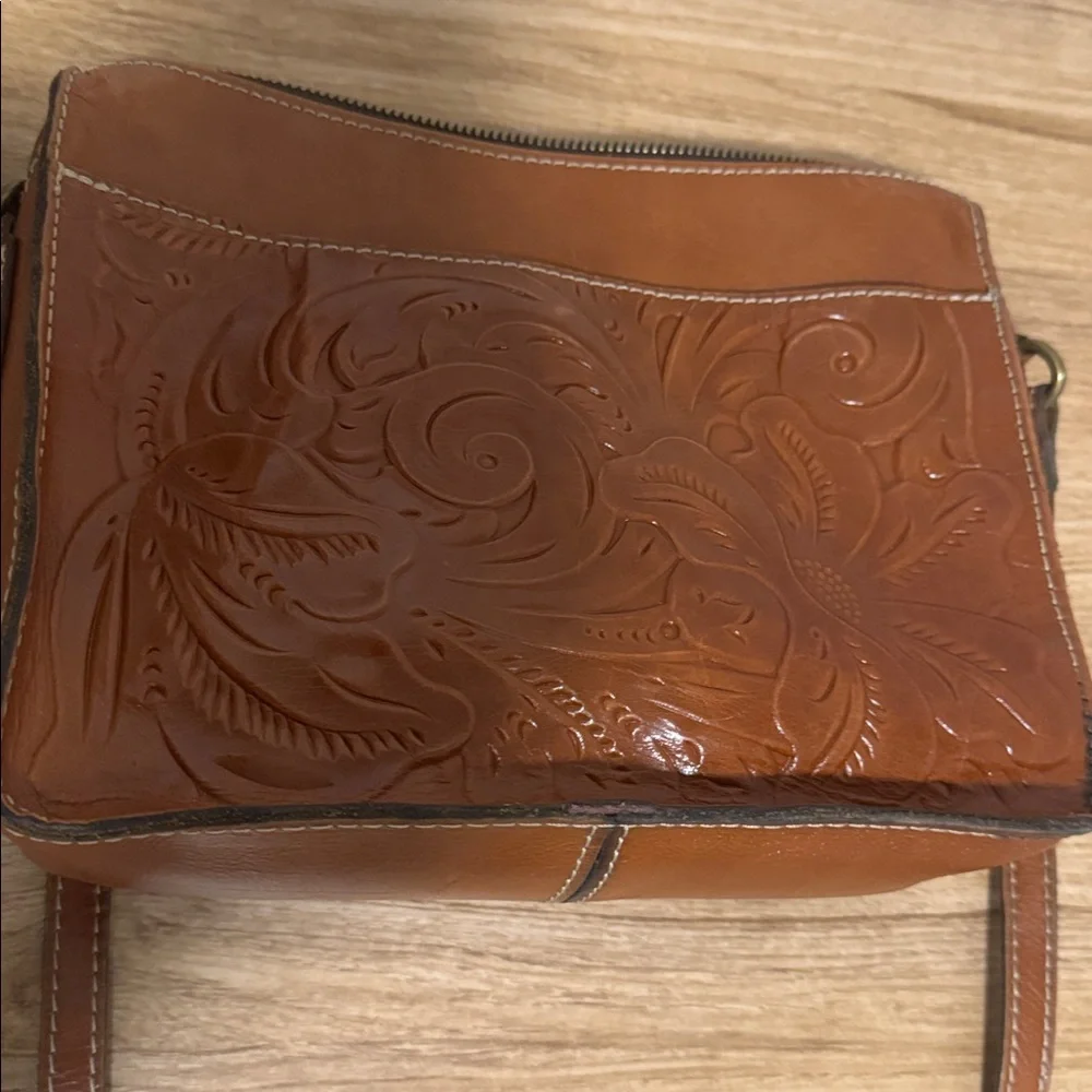 Patricia Nash Brown Tooled Leather Crossbody Bag - Picture 16 of 16